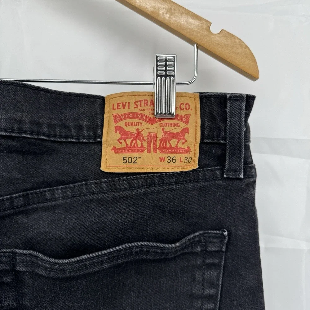 Levis used no